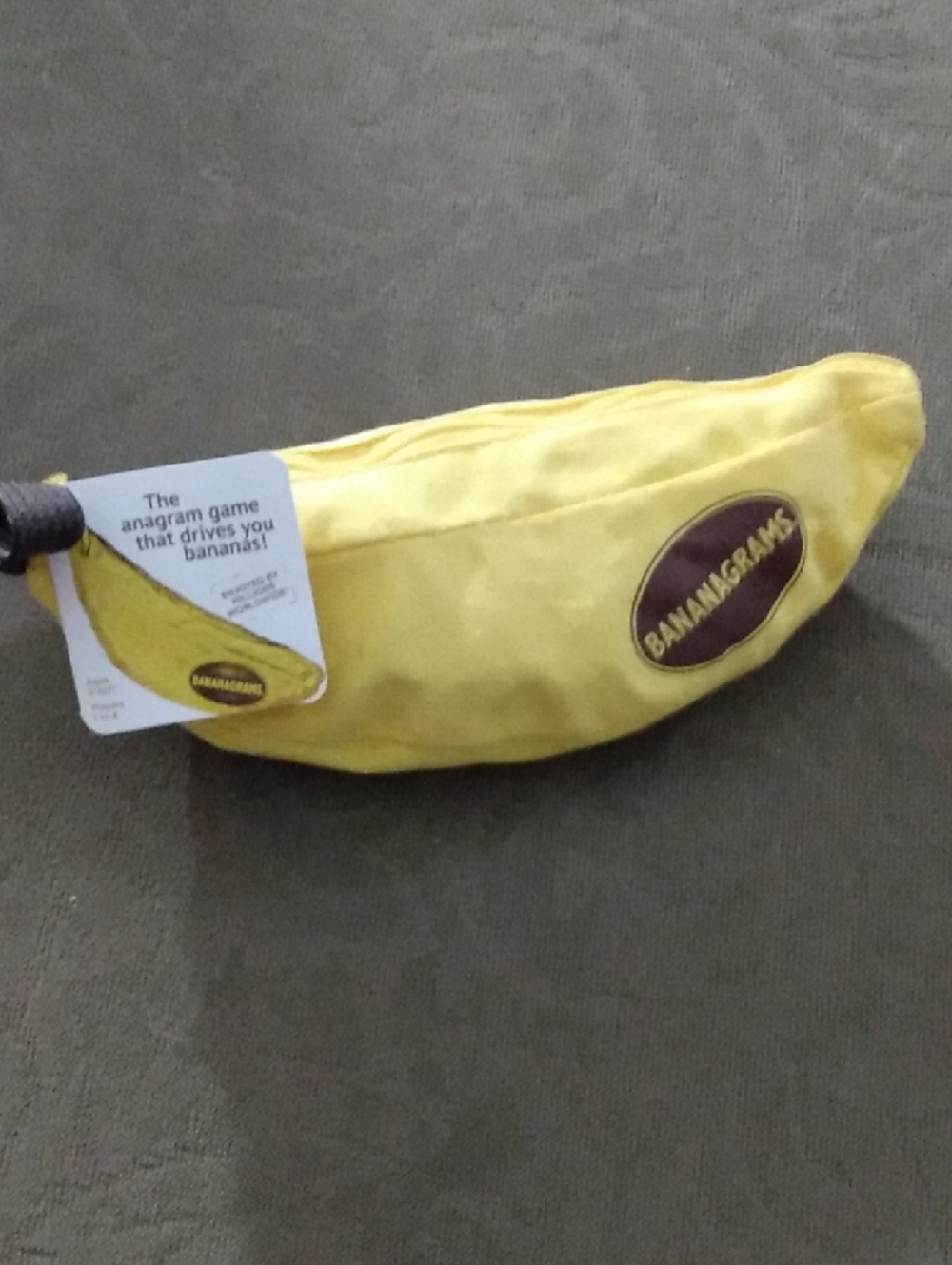 NWT Bananagrams Word Play Game With 144 Tiles & Instructions Ages 7+ 1-8 Players